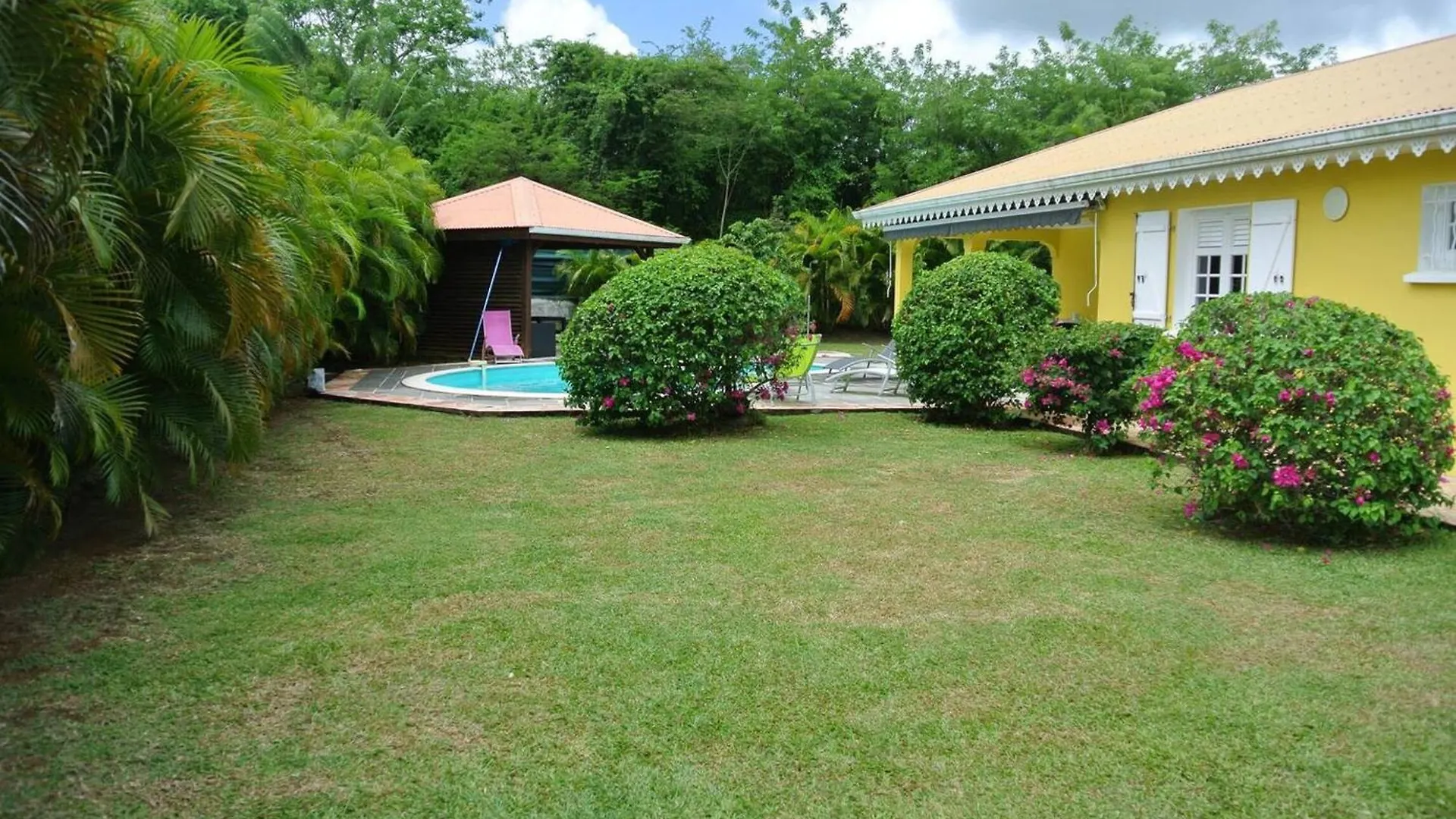 Holiday home Maison Moderne A Sainte-Luce Avec Piscine Privee Villa Martinique
